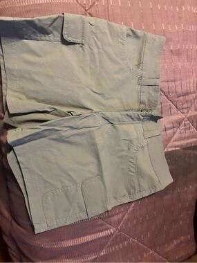 Eddie Bauer Light Gray Women’s  Cargo Shorts